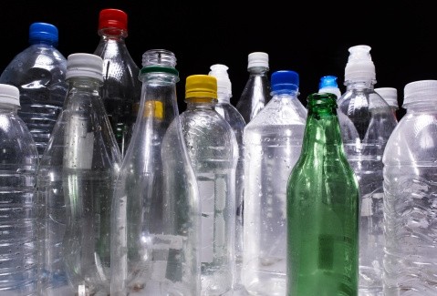 Vivienda De Botellas De Plástico